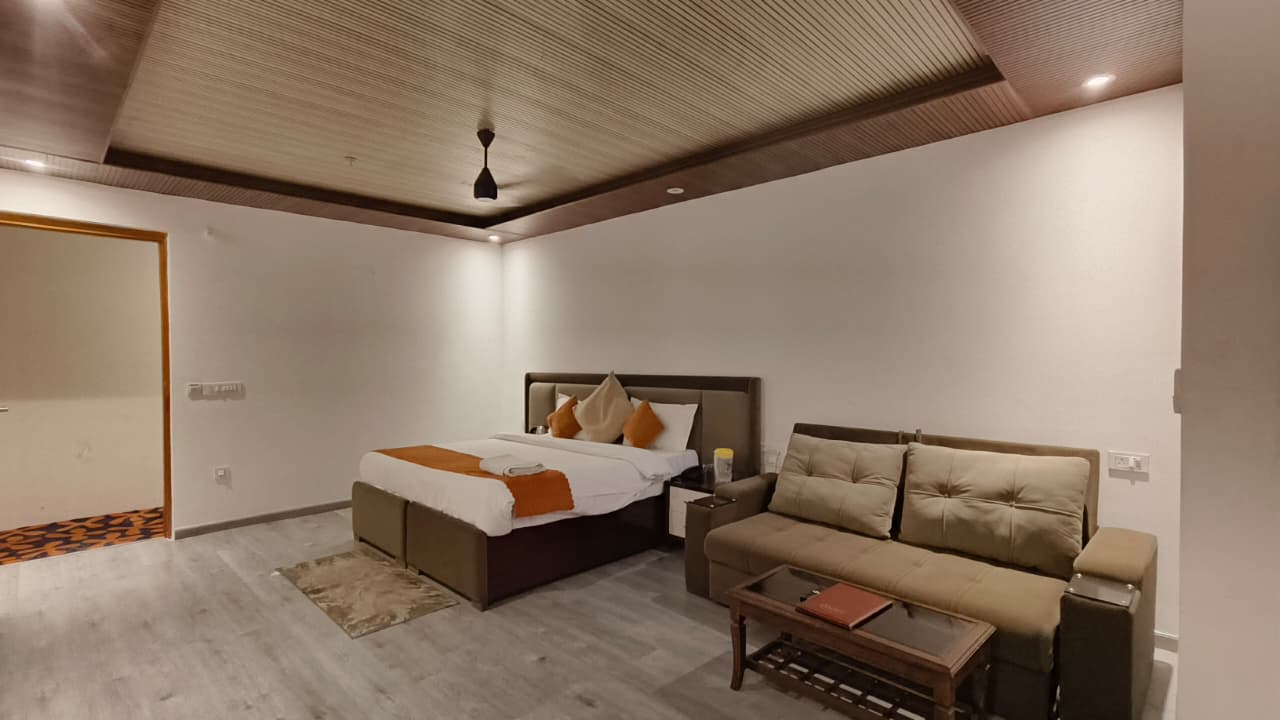 WhatsApp Image 2026-04-28 at 12.51.55 PM