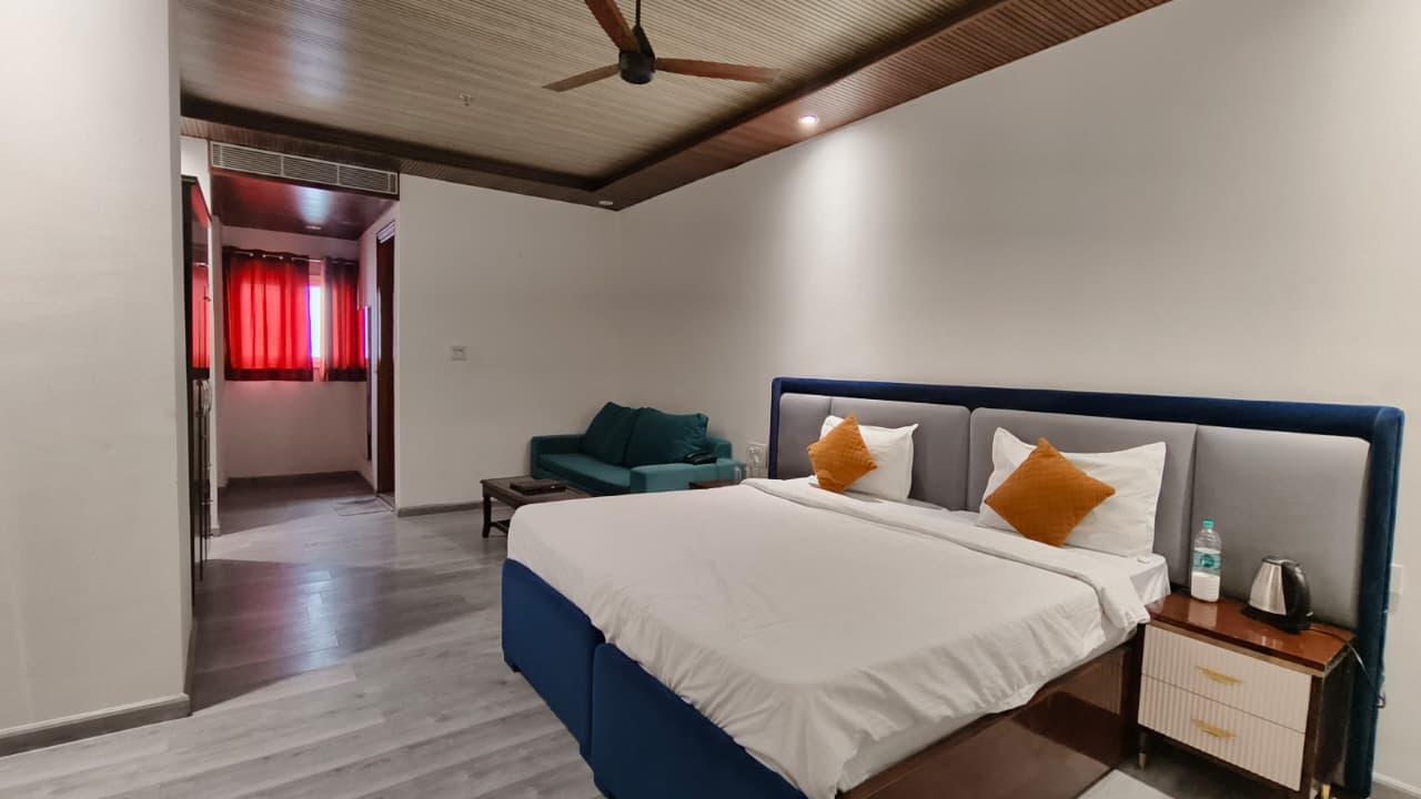 WhatsApp Image 2026-04-28 at 12.51.56 PM